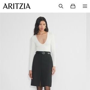Aritzia Contour New Plunge V-neck Longsleeve. BNWT. White. XL.